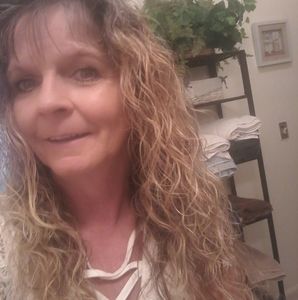 Meet your Posher, Linda lee